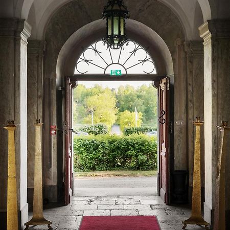 ホテル Husby Saeteri Söderköping エクステリア 写真